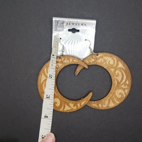 Boho wood Crescent moon earings - Picture 2 of 3